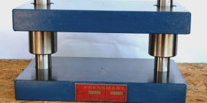 Centre Pillar Die Sets