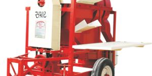 Groundnut Thresher