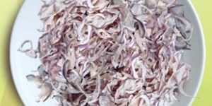 Dehydrated Red Onion Flakes