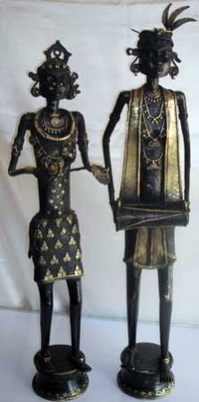 Tribal Couple Statue