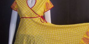 Ladies Half Sleeves Anarkali Suits