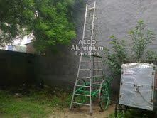 Self Supporting Extension Ladder