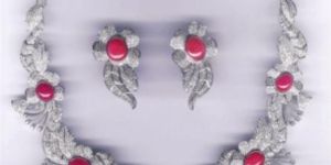 White Gold Necklaces