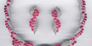 White Gold Necklaces