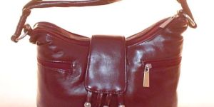Ladies Brown Polished Handbag