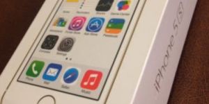 iPhone 5S 32GB and 4S 32GB