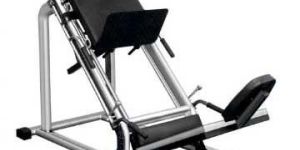 Hack Squat Machine