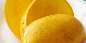 Fresh Alphonso Mango