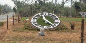 Land Clock