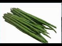 Clean Drumstick Vegetables