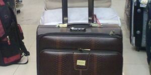 Leather Trolley Bagas