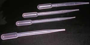 DSCN 9001 Pasteur Pipettes