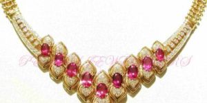 Gold & Diamond Jewellery - D010