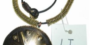 ladies trendy leather pendant