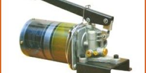 MANUAL PRESSURE GREASE LUBRIATION PUMP