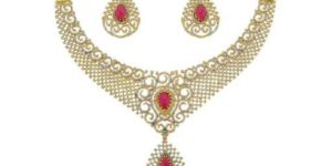 Ad Necklace Set
