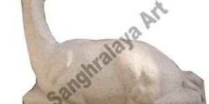 Sitting Deer Statues