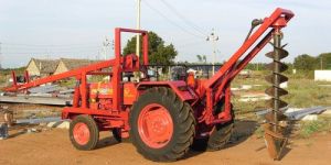 Solar Pit Drilling Machine