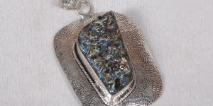 Silica Pendants