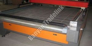 Semi Laser Cloth Cutting Machine