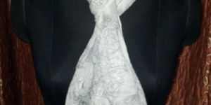 Cotton Pom Pom Stole