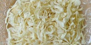 Dehydrated White Onion Flakes
