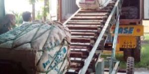 Tobacco Bales Loading Conveyor System