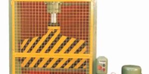 Semi Automatic Rubber Bale Cutter