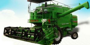 Combine Harvesting Machine (4600)