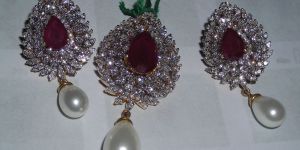 Diamond Pendant Set