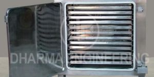 Vacuum Tray Dryer