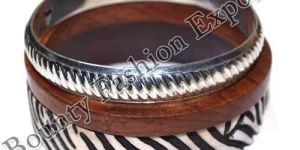 Resin Brass Bangle Set