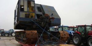 RB 54 Shipping Crane