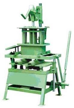 Hand Operated Single Block Vibrator