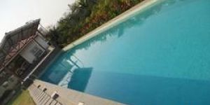 Swimming Pool Maintenance Services