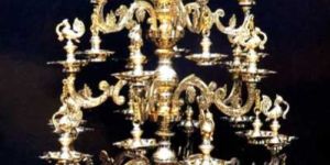 Brass Nilavilakku Statue