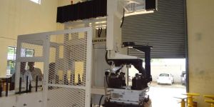 Hydraulic Operated Pick And Place Machine