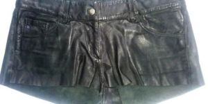 Ladies Leather Hot Pant