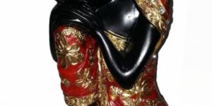 Carving Buddha Statues