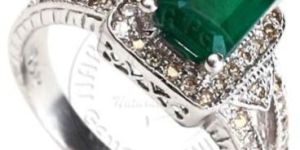 Ladies 925 Sterling Silver Emerald Ring