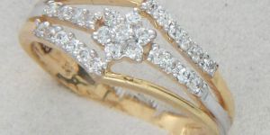 Ladies Ring with a Flower, Three Lines