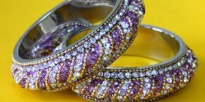 Crystal Round Bangle