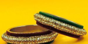 Crystal White Kapda Bangle