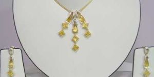 Diamond Studded Gold Pendant Sets
