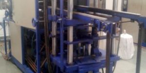 Automatic Vacuum Forming Machine