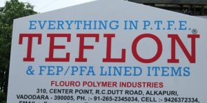 Fep/ Pfa Lined Tee Bush