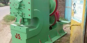 Plate Cutting Shearing Machine