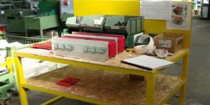 Material Handling Table