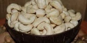 Crackle Cashew Nuts