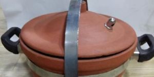 Clay Cooker